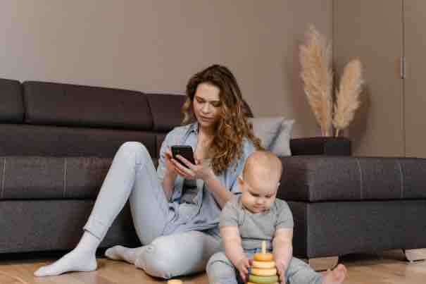Un parent sur deux victime de «technoférence» avec ses enfants, selon une étude