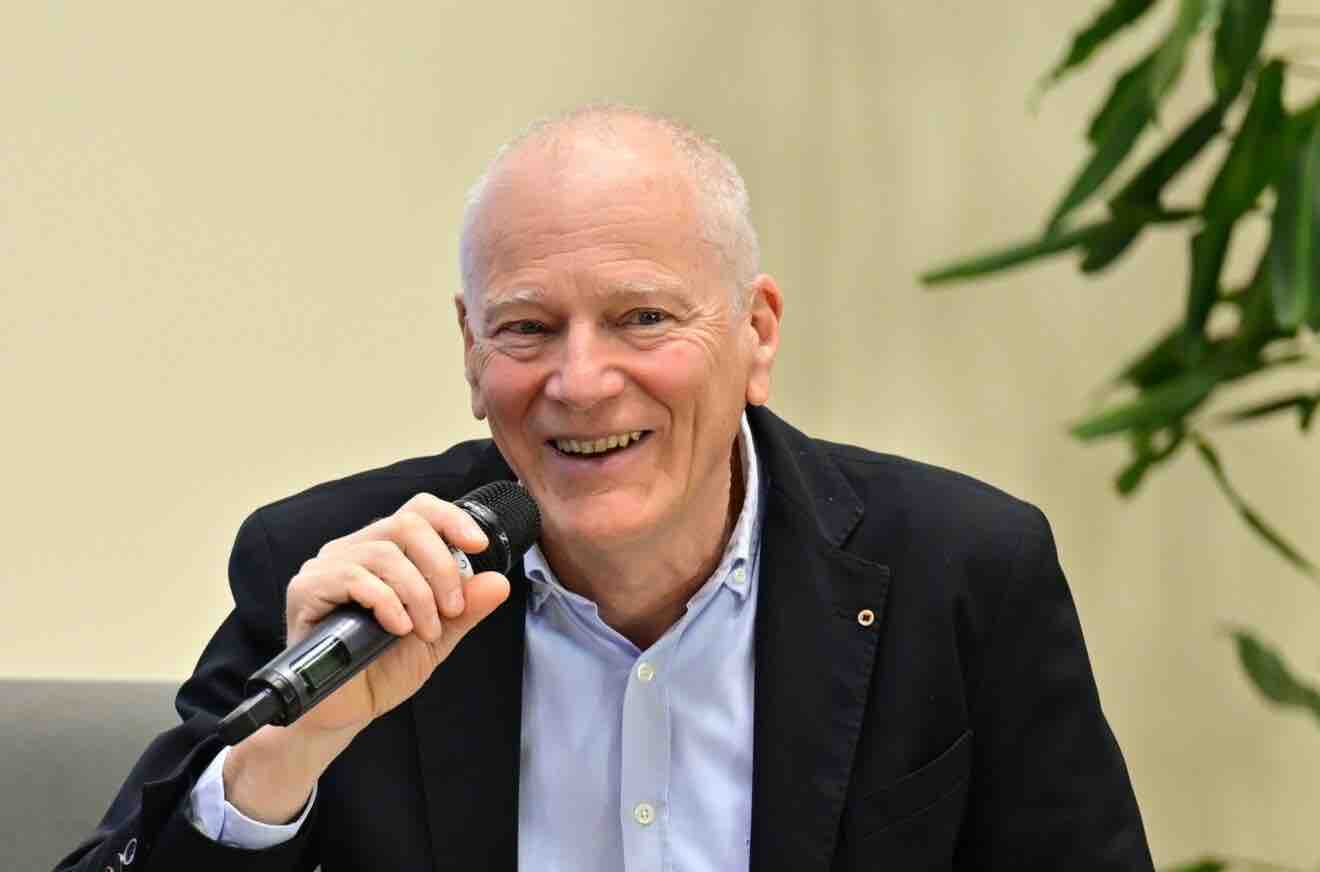 Yves Sciama reçoit le prix AJSPI 2026