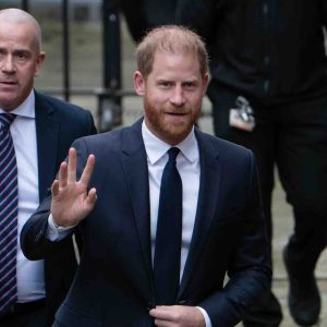 Le prince Harry et Elton John déboutés face au Daily Mail