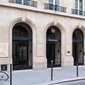 Sciences Po Paris lance un master dédié à la lutte contre la désinformation