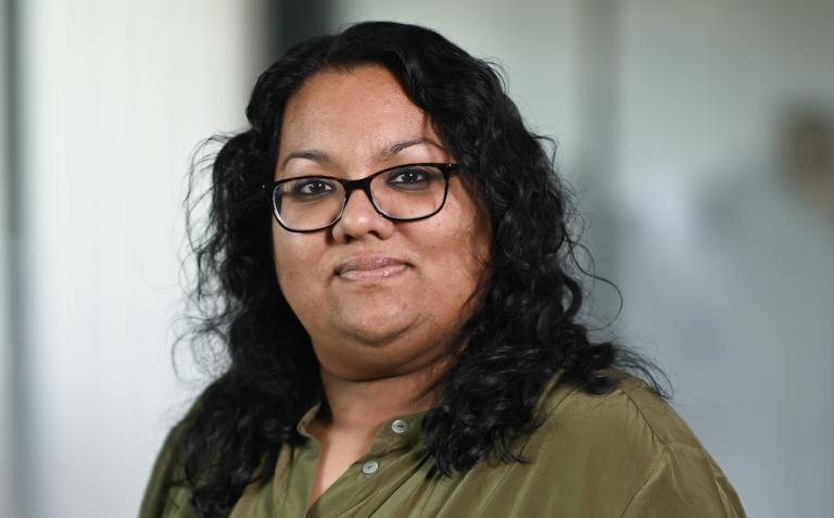 Abiramy KRISHNAPILLAI (RMC BFM) : «RMC+ change d’échelle et devient une plateforme de streaming plus riche et vivante»