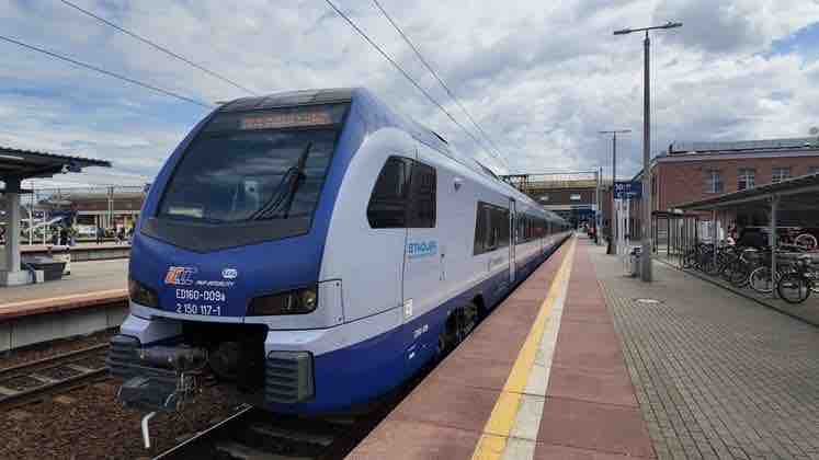 Eutelsat teste la connectivité OneWeb à bord d’un train en Pologne