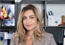 Kim YOUNES : «TV5 Monde repose sur un modèle unique de coopération multilatérale»