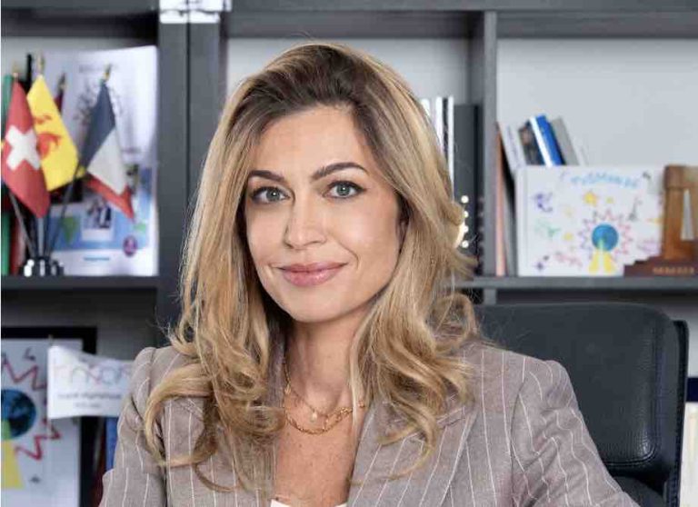 Kim YOUNES : «TV5 Monde repose sur un modèle unique de coopération multilatérale»