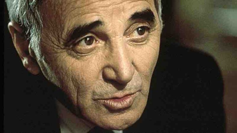 Melody TV célèbre les 70 ans de carrière de Charles Aznavour