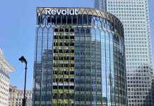 Revolut réalise un premier paiement par IA en France