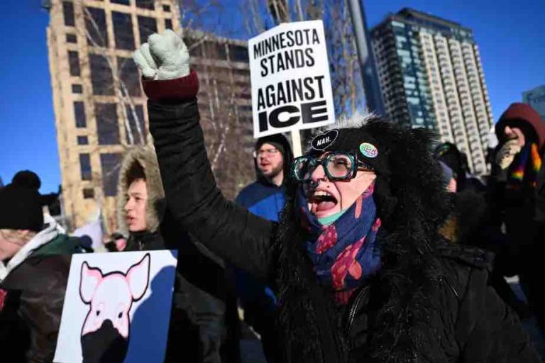 Etats-Unis : le ministère de la Justice vise sept juges du Minnesota après leurs critiques de l’opération anti-immigration
