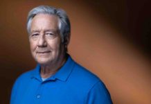Patrick Sabatier raconte ses années télé dans une auto-biographie et fait ses débuts d’acteur sur France 3